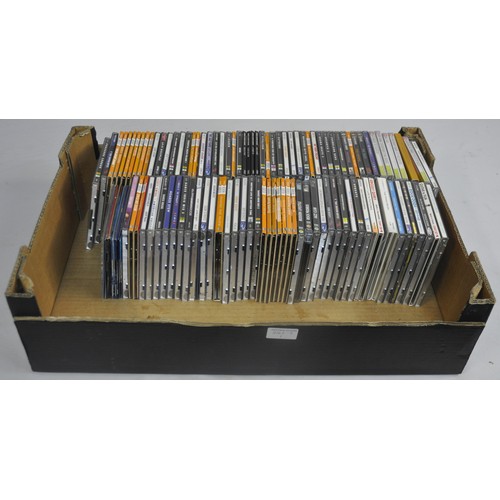 142 - TRAY OF COMPACT DISCS