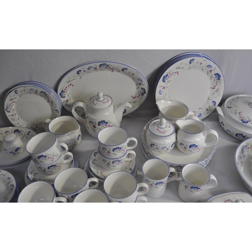 144 - ROYAL DOULTON EXPRESSIONS DINNER SERVICE