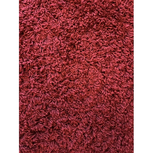 174 - 2 RED RUGS: RIKARDO SHAGGY RUG (160x230cm) & CIRCULAR RUG (107cm)