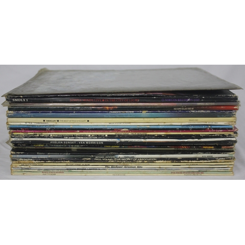 218 - 30 VARIOUS VINYL RECORDS