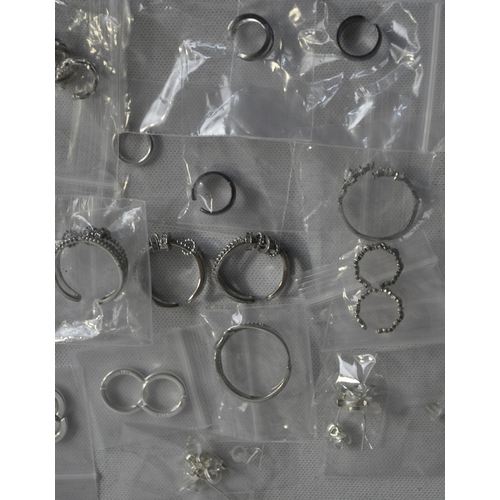 247 - 14 PIECES OF JEWELLERY MARKED S925 (24g) AND 10 ITEMS OF JEWELLERY WITH NO MARKS VISIBLE (14g)