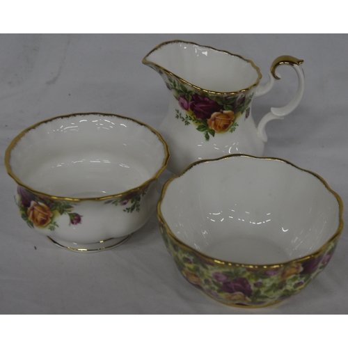 287 - ROYAL ALBERT 'OLD COUNTRY ROSES' PART TEA SET