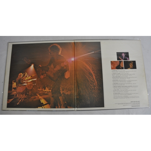 289 - JIMI HENDRIX VINYL LPS - HENDRIX IN THE WEST 2302 018 DELUXE LP, BAND OF GYPSYS LP - 2406 002, THE J... 