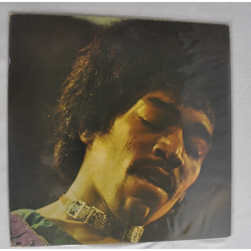 289 - JIMI HENDRIX VINYL LPS - HENDRIX IN THE WEST 2302 018 DELUXE LP, BAND OF GYPSYS LP - 2406 002, THE J... 