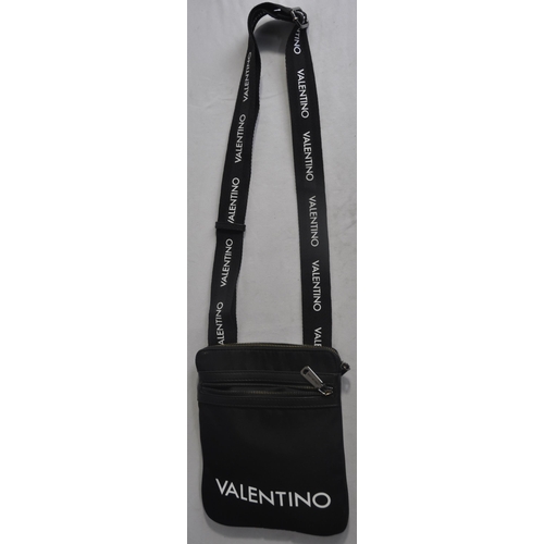 321 - BLACK VALENTINO BAG (A72)