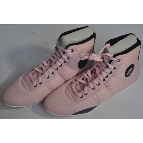 357 - 4 PAIR WOMEN'S NIKE HIJACK MID PINK GLAZE/BLACK SHOES (3 SIZE UK5/38.5 & 1 SIZE UK5.5/39) - NEW ... 