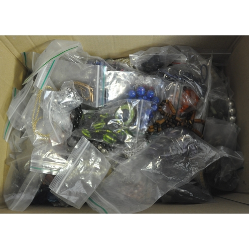 368 - BOX OF COSTUME JEWELLERY