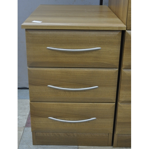 376 - 6 DRAWER CHEST AND 2 MATCHING BEDSIDE CABINETS - LAMINATE SPLIT ON 1 CABINET