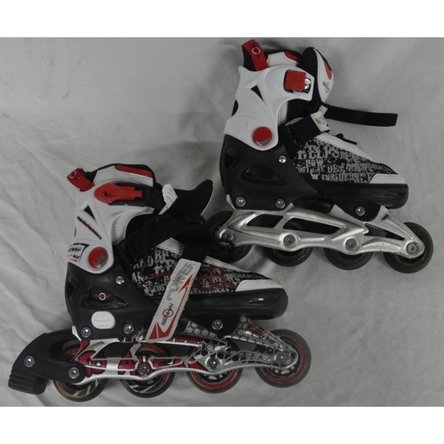 395 - 2 PAIR OF SENHAI ROLLER BLADES (M37-40 AND S 33-36) (C1)