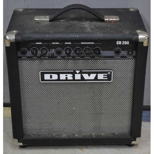 21 - DRIVE CD 200 GUITAR AMPLIFIER