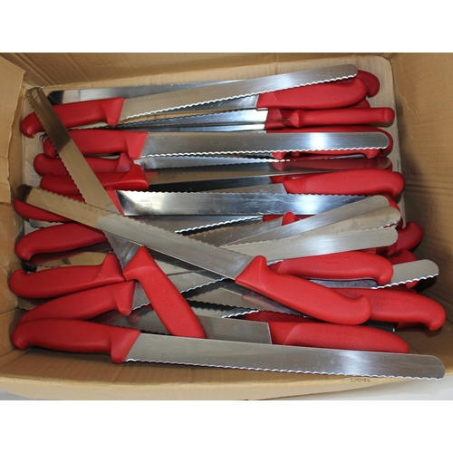 32 - BOX OF VICTORINOX KNIVES WITH SERRATED EDGES