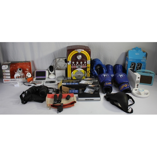 58 - MISCELLANEOUS - WII CONSOL, SINGING MACHINE, RADIO, GOOGLE HOME MINI, ETC