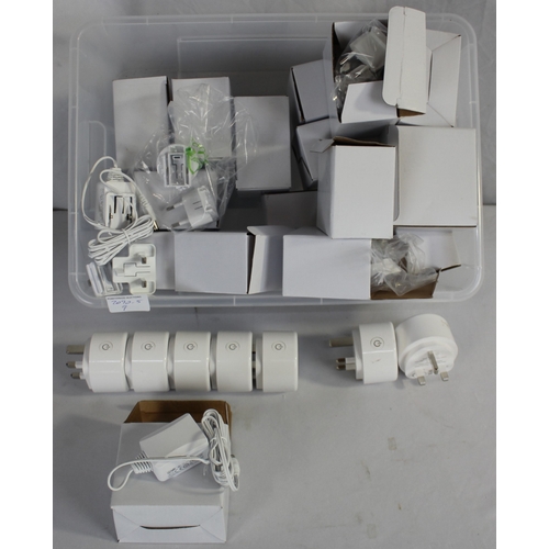 61 - TRAY OF 12V SWITCH ADAPTERS AND 7 GOSUND SMART PLUGS