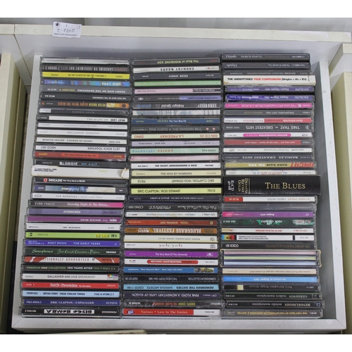 122 - 5 DRAWERS OF COMPACT DISCS