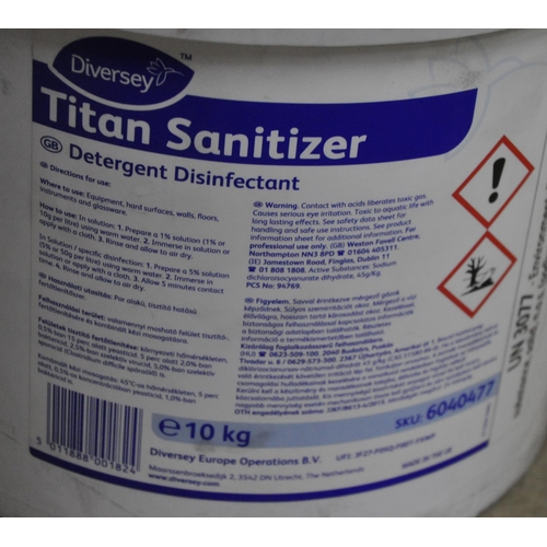 129 - 25L AFS ALKALINE FOAM SANITISER AND DIVERSEY TITAN SANITIZER DETERGENT DISINFECTANT - EXPIRY DATE 28... 