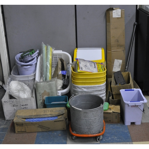 16 - 3 LAUNDRY BASKETS, QUANTITY OF BOWLS, SWING BIN LIDS, MOP BUCKETS AND CLEANING ACCESSORIES