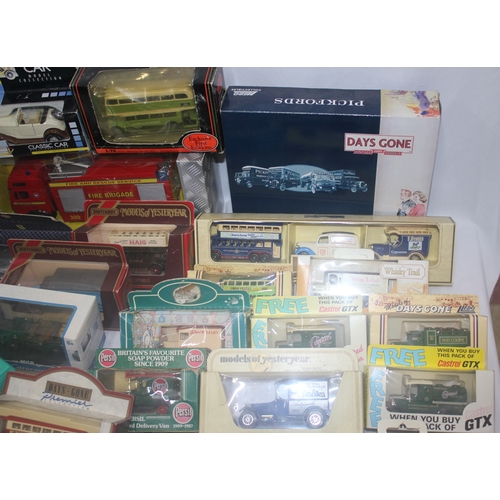 40 - CRATE OF SCALE MODEL VEHICLES