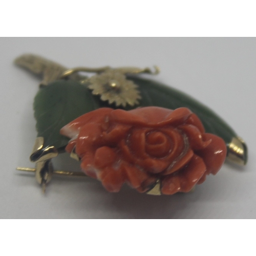 239 - GOLD COLOUR FLOWER BROOCH (STAMPED S10K) 7.6g)