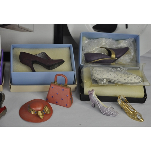 13 - VARIOUS SHOE ORNAMENTS, PICTURE AND PLATE