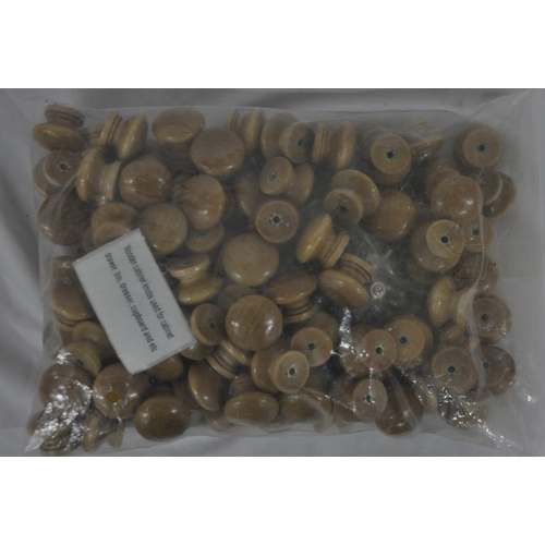 46 - BAG OF WOODEN CABINET KNOBS WITH SCREWS