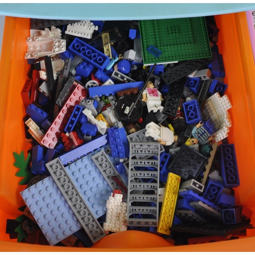 65 - PLASTIC DRAWER UNIT OF LEGO AND SMALL TROLLEY OF LEGO