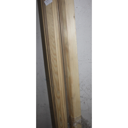 69 - 2 BUNDLES OF PINE BEADING / EDGING