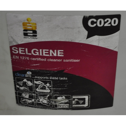 8 - 2 x 25L SELGIENE FOOD GRADE CONCENTRATED CLEANER SANITISER FOR CATERING, HOSPITALS OR SCHOOLS