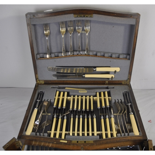 148 - 1930/40s 102 PIECE CUTLERY CANTEEN