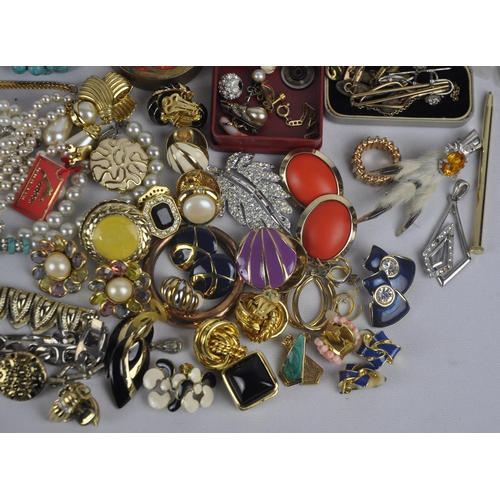 209 - CASE OF COSTUME JEWELLERY