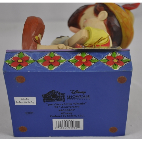 226 - WALT DISNEY SHOWCASE COLLECTION 