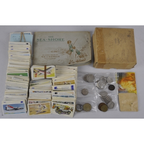 200 - VARIOUS CIGARETTE CARDS, FOREIGN COINS AND BANK NOTES