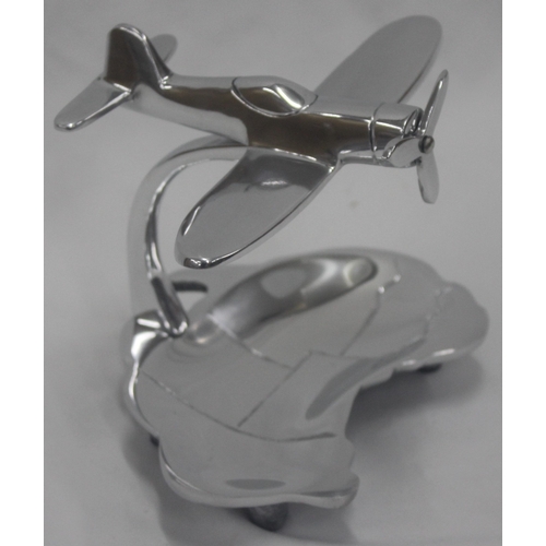 21 - POLISHED ALUMINIUM PLANE AND MAP (17cm x 13cm)