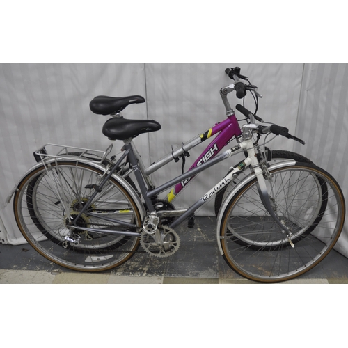 61 - 2 RALEIGH LADIES' BIKES - RAVE AND ZENITH