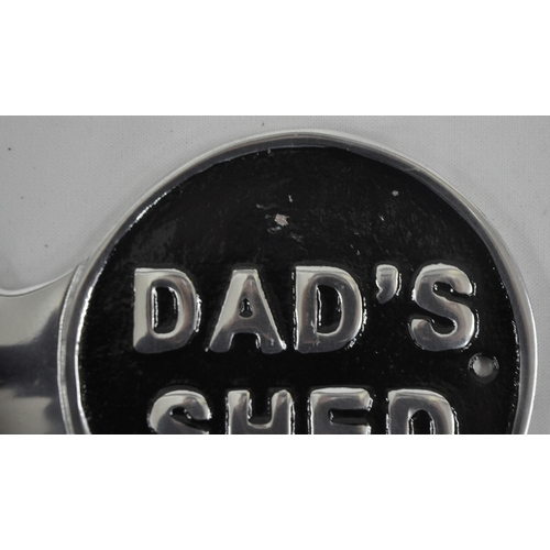 241 - 'DAD'S SHED' KEYHOLDER AND SIGN