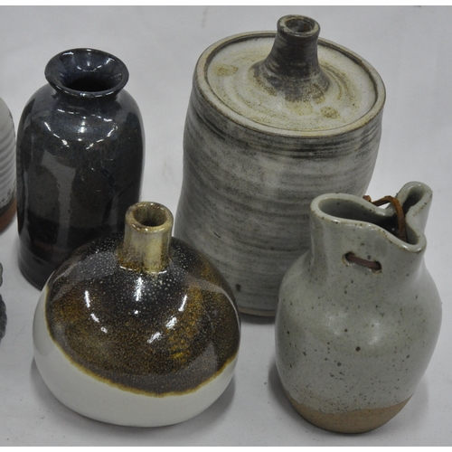 259 - VARIOUS ITEMS OF STUDIO POTTERY