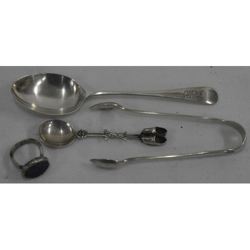 272 - 4 SILVER ITEMS - 2 SPOONS, SUGAR TONGS AND RING