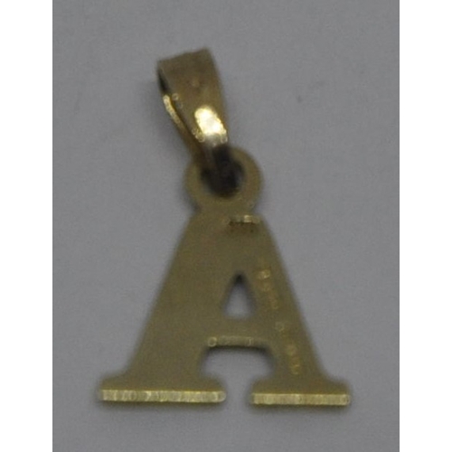 276 - 9ct GOLD 'A' SHAPED PENDANT 0.4g