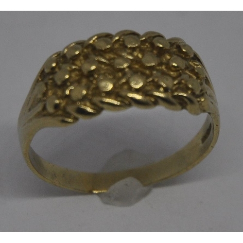 280 - 9ct GOLD KNOT RING  3.7g SIZE W