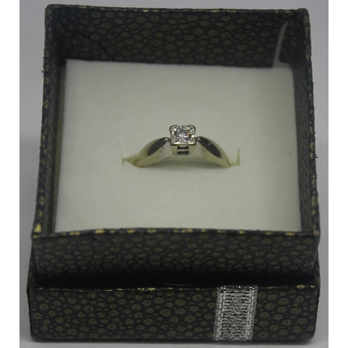 308 - 9ct GOLD SQUARE SET DIAMOND SOLITAIRE RING 2.4g