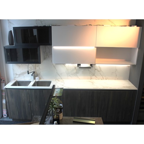 1 - FITTED KITCHEN DISPLAY WITH BLAUPUNKT DISHWASHER, DOUBLE SINK, MIXER TAPS, WORKTOP, WALL AND BASE CU... 