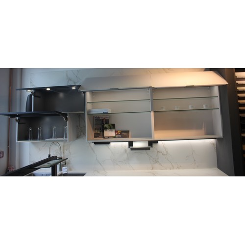 1 - FITTED KITCHEN DISPLAY WITH BLAUPUNKT DISHWASHER, DOUBLE SINK, MIXER TAPS, WORKTOP, WALL AND BASE CU... 