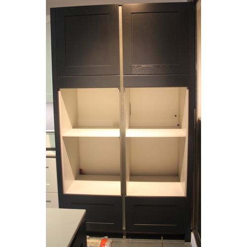 5 - CENTRAL ISLAND DISPLAY WITH BOSCH GAS HOB (200CM X103CM), PLUS TALL CUPBOARDS TO MATCH WITH DRAWER B... 