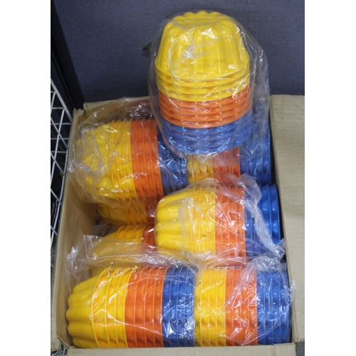 119 - BOX AND CRATE OF COLOURED PLASTIC KITCHENWARE - COLANDERS, JELLY MOULDS, ETC