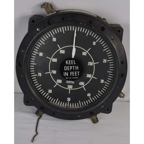 141 - SMITHS SUBMARINE DEPTH GAUGE IN BLACK METAL CASING DATED 26-4-1976