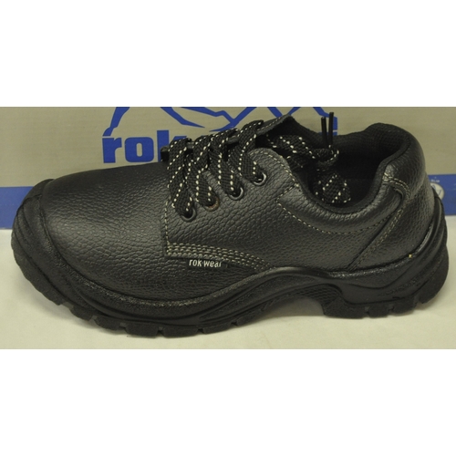 172 - 3 PAIR OF NEW ROKWEAR SAFETY SHOES - SIZE UK 4