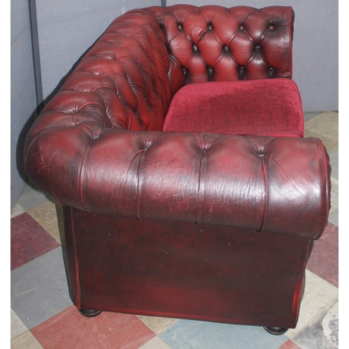 192 - THOMAS LLOYD RED CHESTERFIELD 2 SEAT SOFA