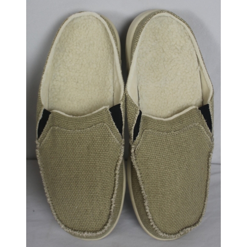 213 - 10 PAIR NEW ADAX BEIGE DECK SHOES/SLIPPERS SIZE 9.5