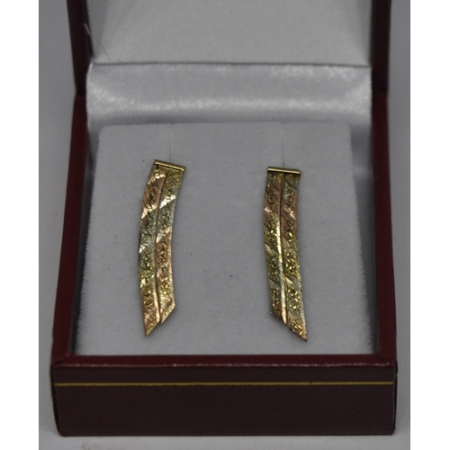 276 - 9CT GOLD TWO TONE EARRINGS 375 STAMP (1.1G)