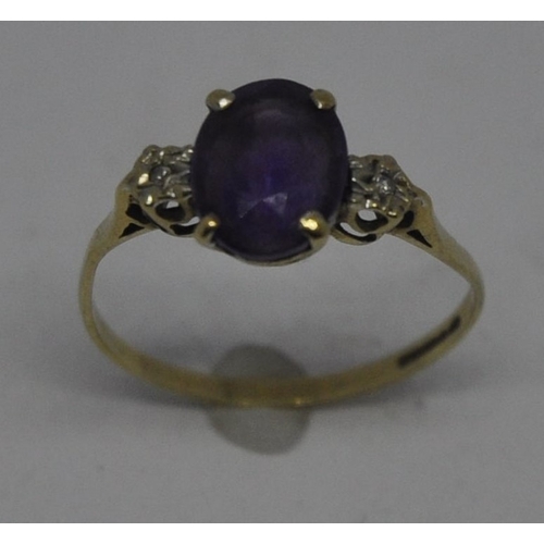 285 - 9ct GOLD PURPLE PASTE SOLITAIRE RING SIZE L 1.4g