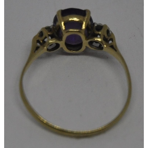 285 - 9ct GOLD PURPLE PASTE SOLITAIRE RING SIZE L 1.4g